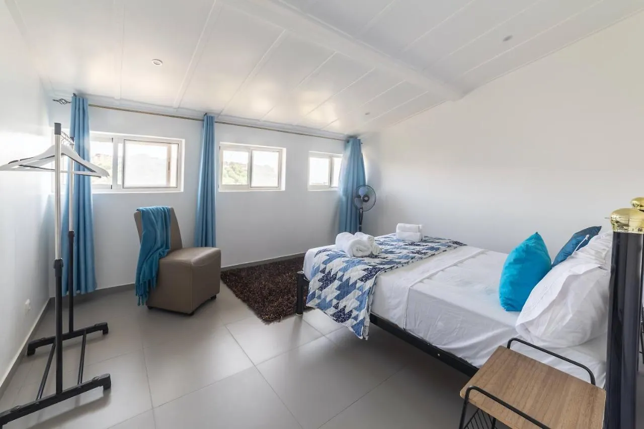 Hotel A Casa Da Mizi à Praia 0*,